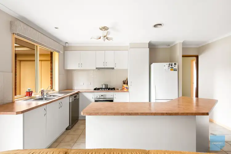 Sixth view of Homely house listing, 5 Rogers Close, Burnside VIC 3023