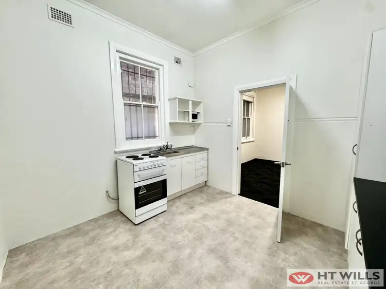 186 Forest Road