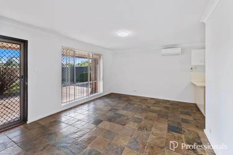 Sixth view of Homely semi-detached listing, 7 Dealy Close, Cannington WA 6107
