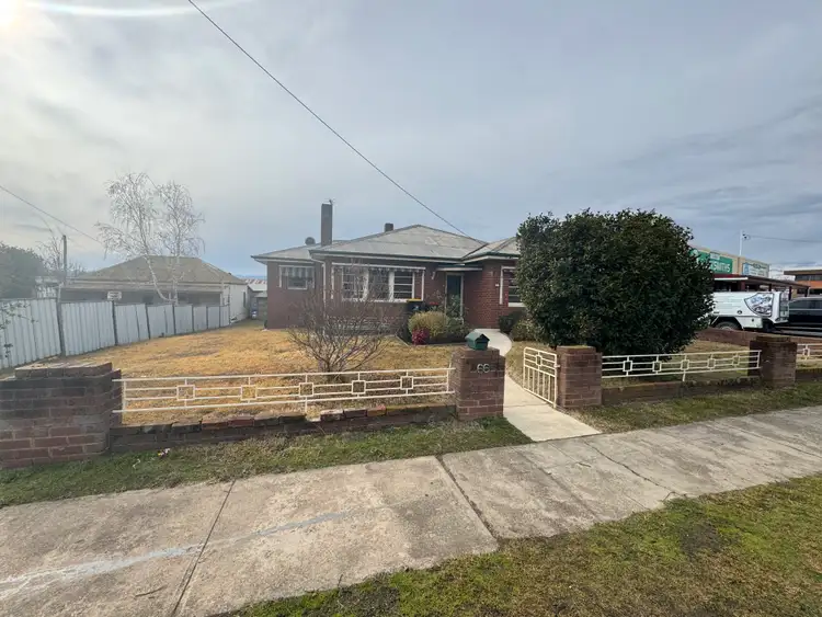 66 Capper Street, Tumut NSW 2720