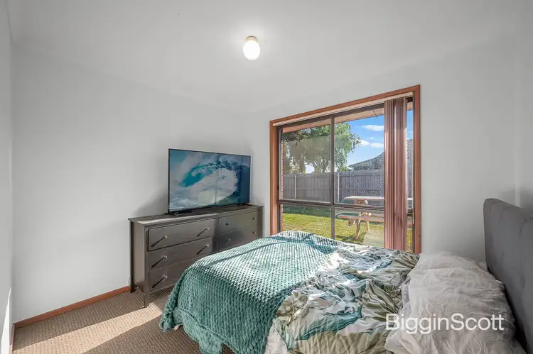 Fourth view of Homely house listing, 10 Spindrift Court, Carrum Downs VIC 3201