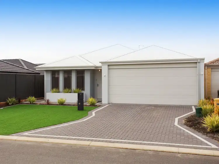 Main view of Homely house listing, 34 Langdon Loop, Caversham WA 6055