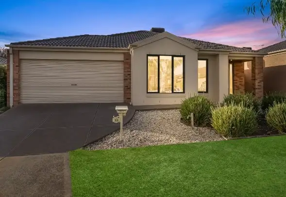 24 Jourama Road, Truganina VIC 3029