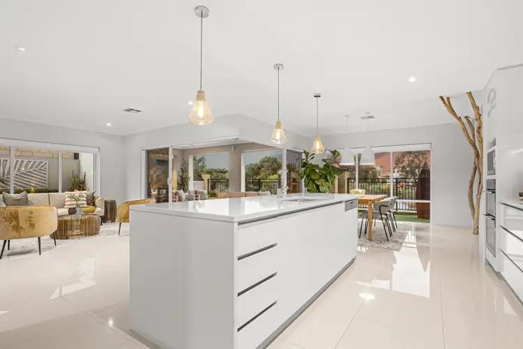 13 Buran Way, Spearwood WA 6163