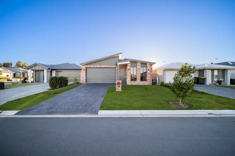 4 Aspen Circuit, Logan Reserve QLD 4133