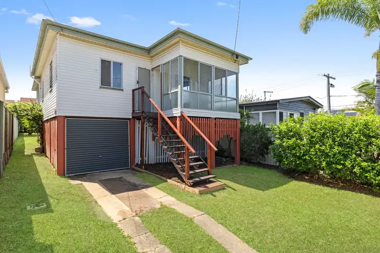 90 Oxley Avenue, Woody Point QLD 4019