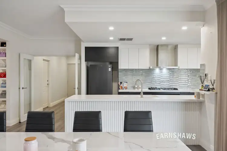 5 Kingia Place, Helena Valley WA 6056