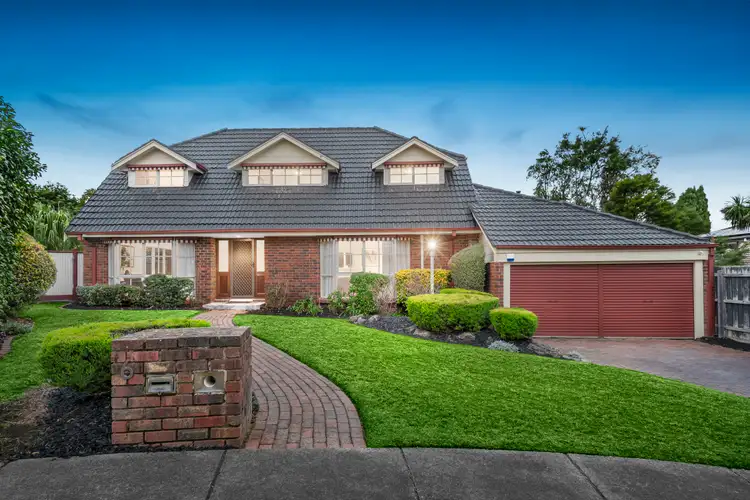 6 Charles Court, Wantirna South VIC 3152