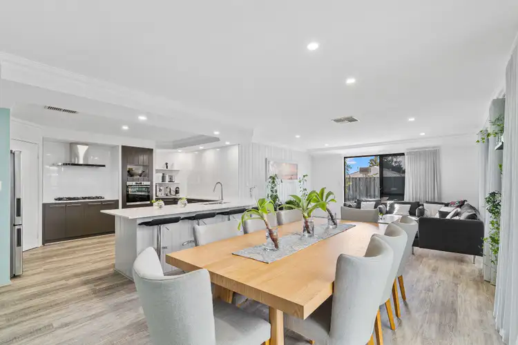 13 Carissa Turn, Halls Head WA 6210