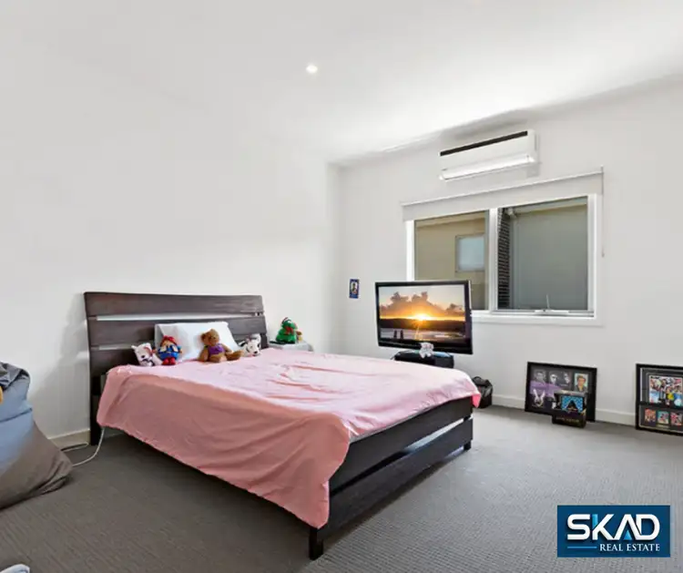 Sixth view of Homely house listing, 20 Densham Way, Craigieburn VIC 3064
