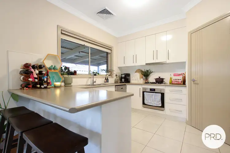 Fourth view of Homely unit listing, 2/483 Schubach Street, East Albury NSW 2640