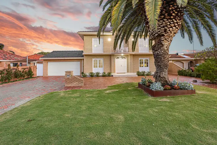 15 Bardolph Road, Spearwood WA 6163