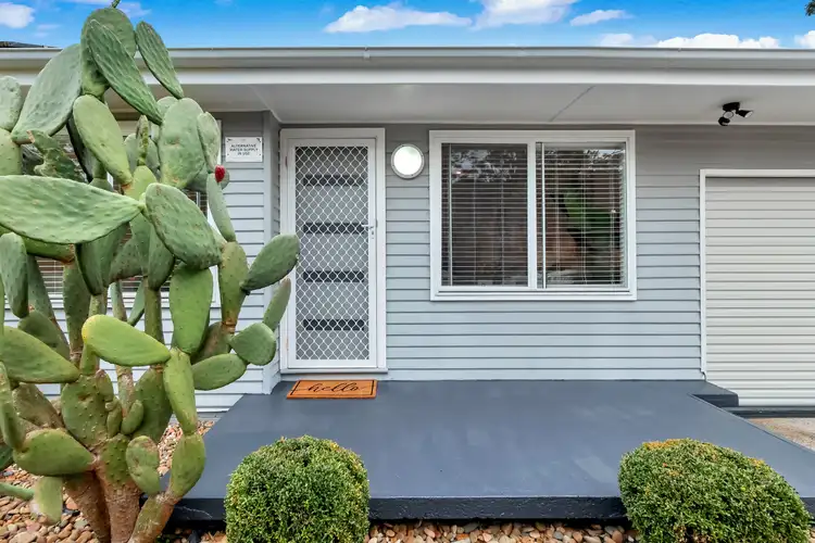 Second view of Homely house listing, 5 Lionel Parade, Springfield NSW 2250