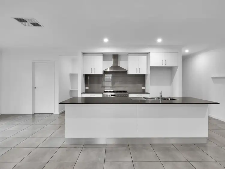 Sixth view of Homely house listing, 11 The Culdesac, Benalla VIC 3672