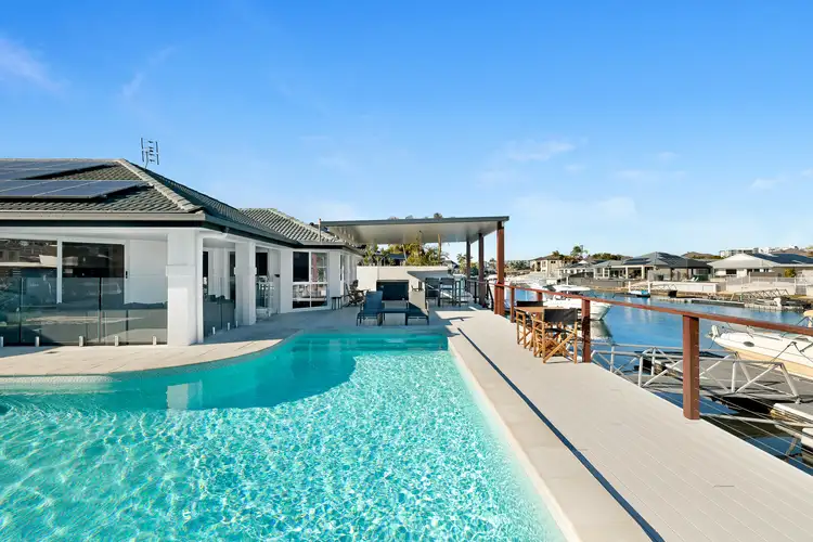 100 Sundance Way, Runaway Bay QLD 4216