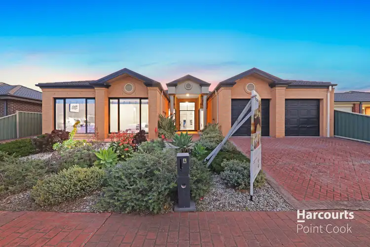 4 Shaftsbury Boulevard, Point Cook VIC 3030