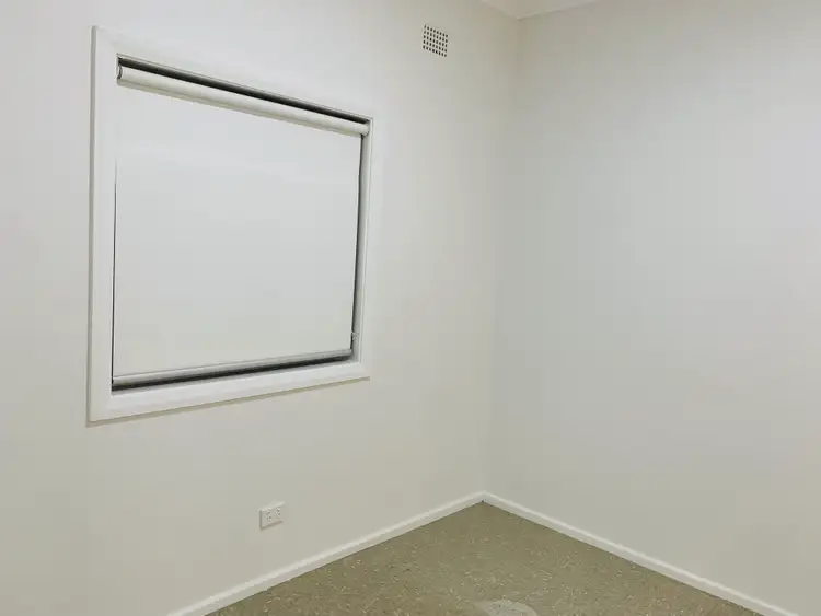 Fifth view of Homely house listing, 28 Winton Avenue, Edensor Park NSW 2176