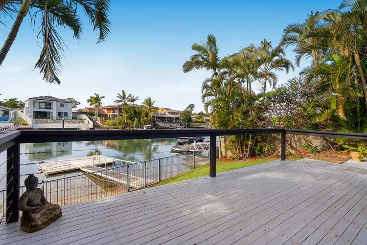 6 Nautilus Place, Biggera Waters QLD 4216