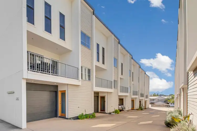 Second view of Homely unit listing, 19/7 View Street, West Gladstone QLD 4680