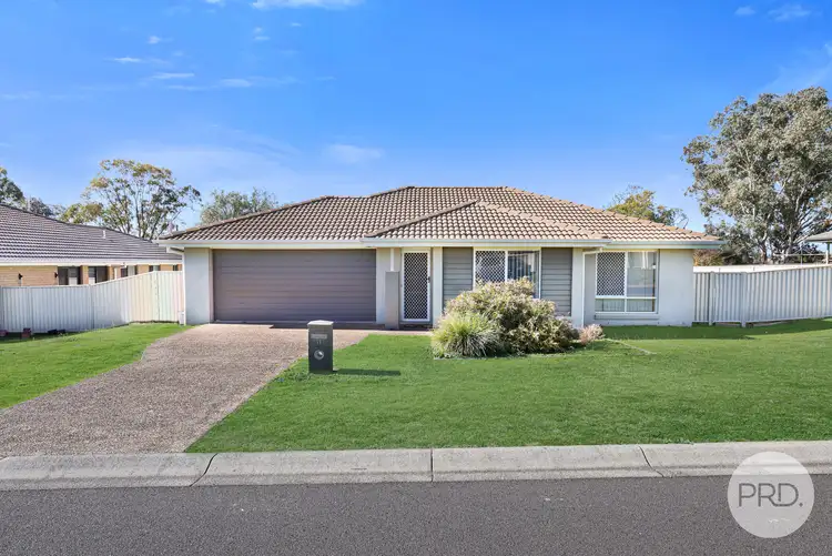 11 McKinlay Place, Tamworth NSW 2340