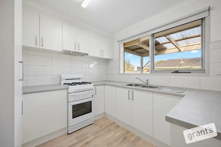 Fifth view of Homely house listing, 6 Costata Court, Narre Warren VIC 3805