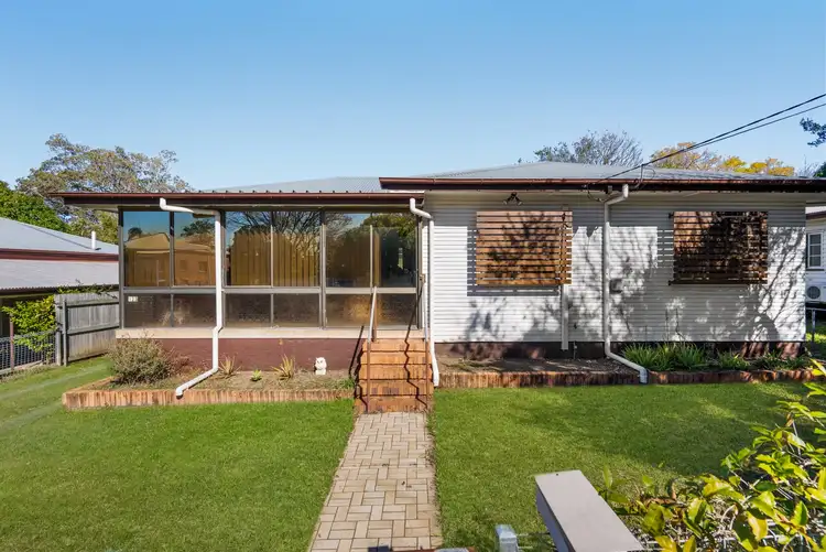 123 Jacaranda Street, North Booval QLD 4304