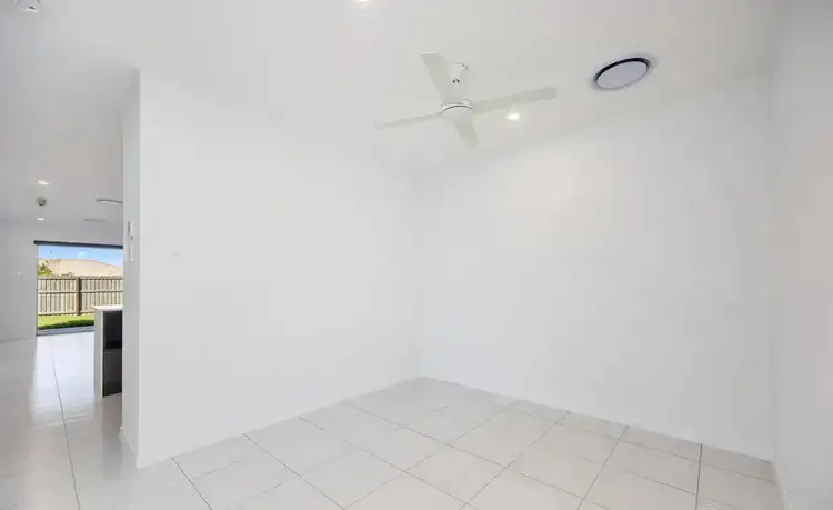 Second view of Homely house listing, 1/30 Lady Elliot Crescent, Eli Waters QLD 4655