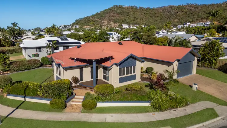 8 Crestbrook Drive, Mount Louisa QLD 4814