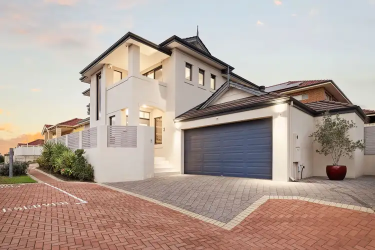 Main view of Homely house listing, 4/8 Palmer Place, Embleton WA 6062