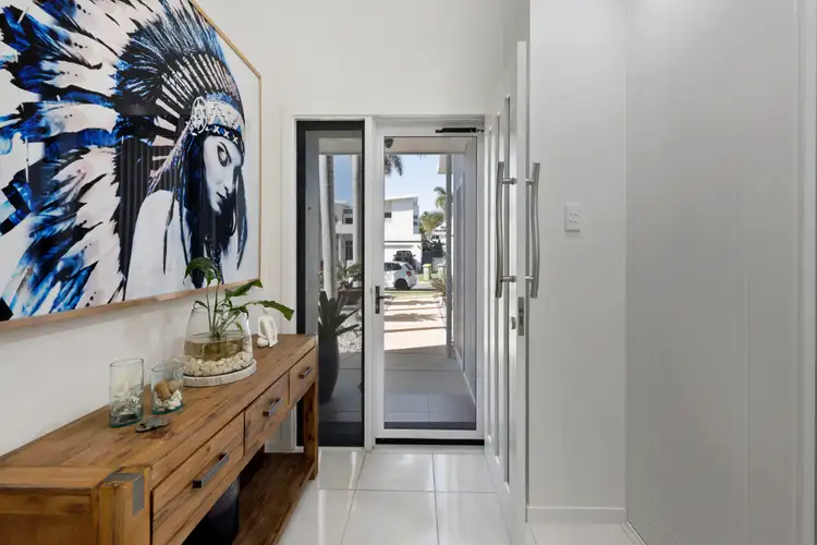 Fifth view of Homely house listing, 9/4 Bourke Street, Blacks Beach QLD 4740