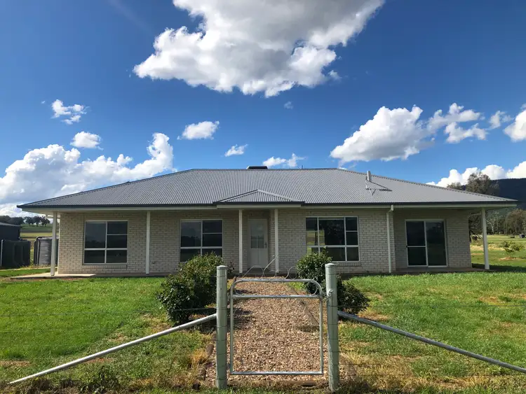 637 Nundle Road, Piallamore NSW 2340