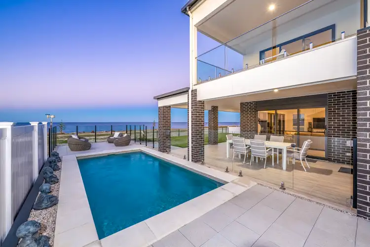34 Sea Esplanade, Elliott Heads QLD 4670