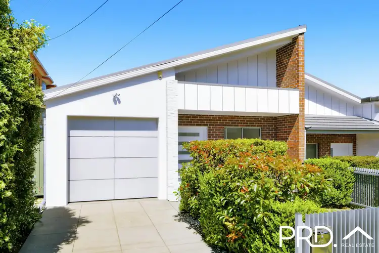 15 Richardson Avenue