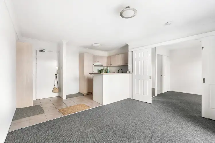 Fifth view of Homely unit listing, 24/11-19 Taylor Street, Biggera Waters QLD 4216