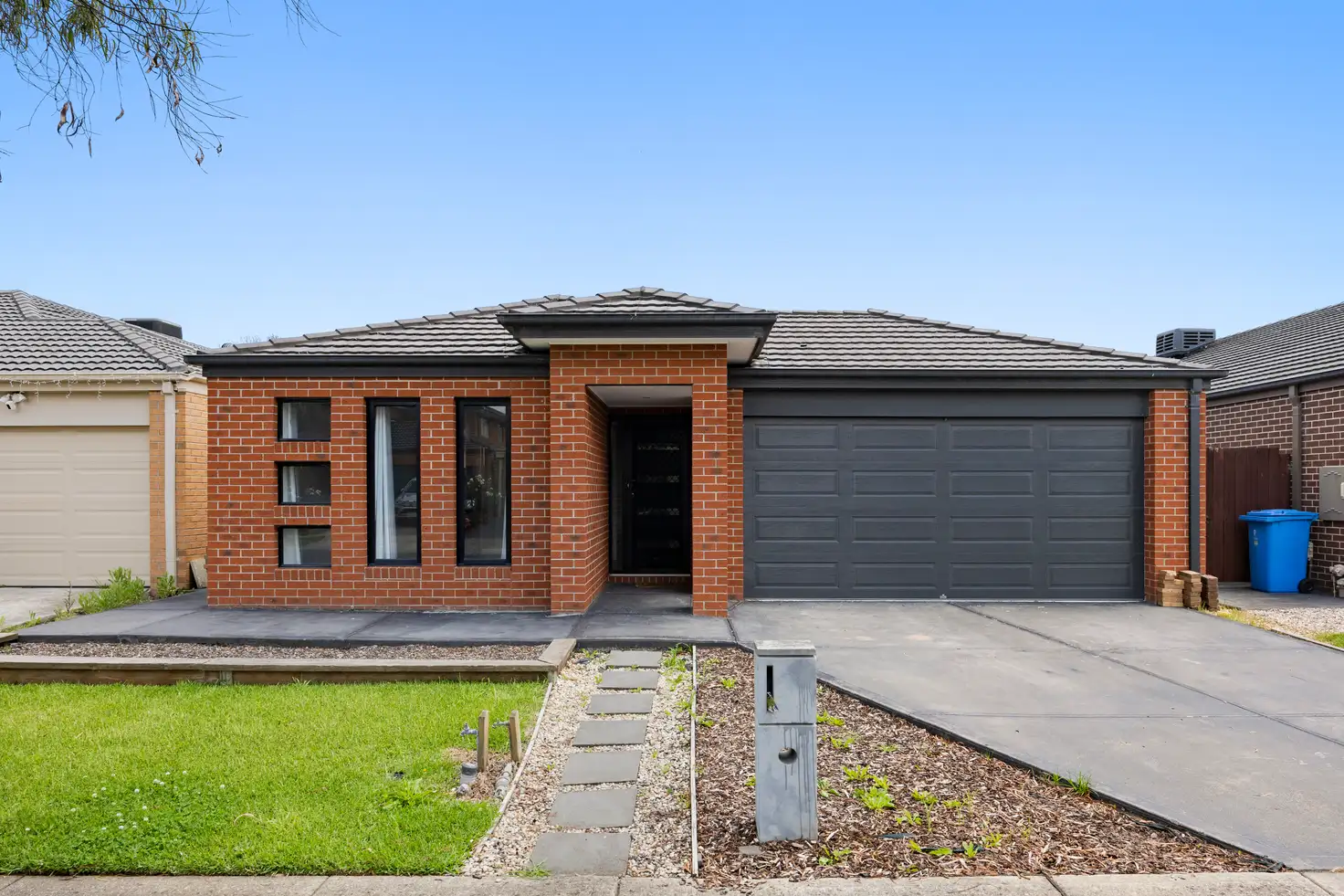 Main view of Homely house listing, 46 Bimberry Circuit, Clyde VIC 3978