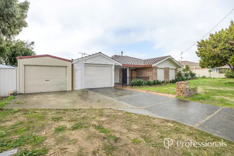 Second view of Homely house listing, 27 Payton Way, Usher WA 6230
