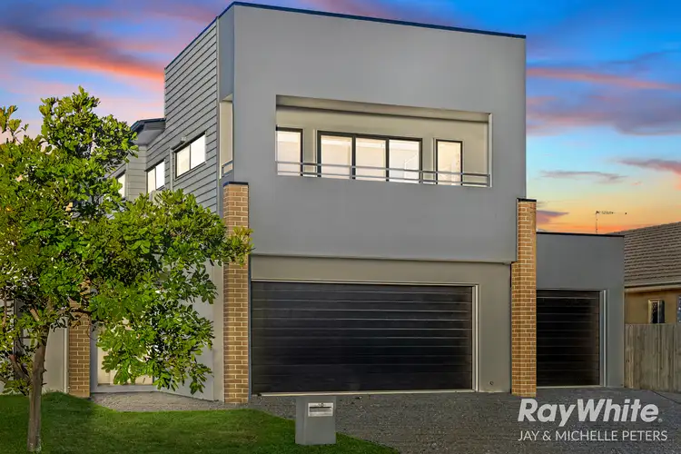 10 Compass Way, Newport QLD 4020