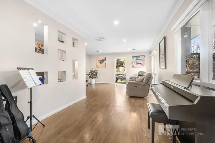 Fifth view of Homely house listing, 7 Hector Court, Glen Waverley VIC 3150