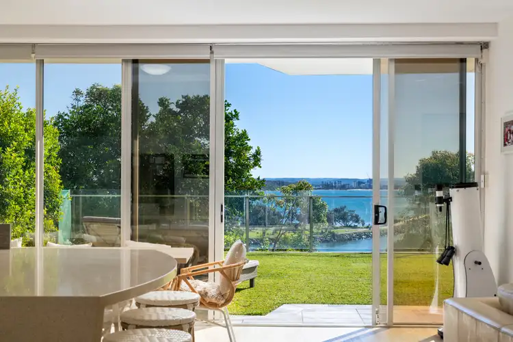1/8 Pacific Boulevard, Buddina QLD 4575