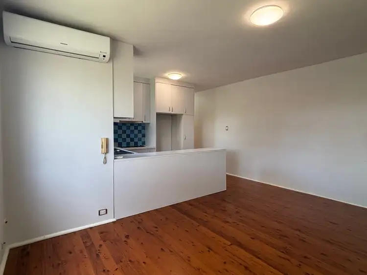4/33 Graham Road, Narwee NSW 2209