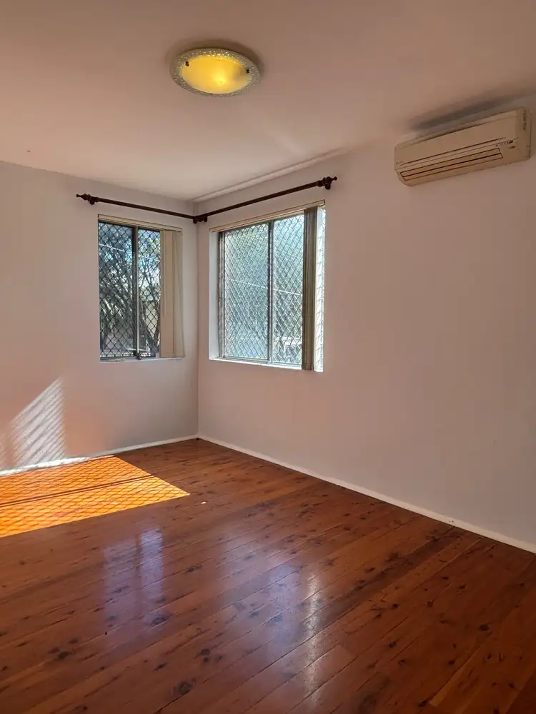 Fifth view of Homely unit listing, 4/33 Graham Road, Narwee NSW 2209