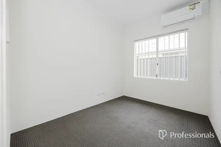 Fourth view of Homely house listing, 6 Welford Way, Yanchep WA 6035