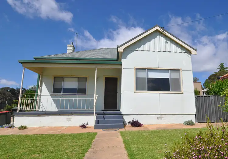 95 George Street, Junee NSW 2663