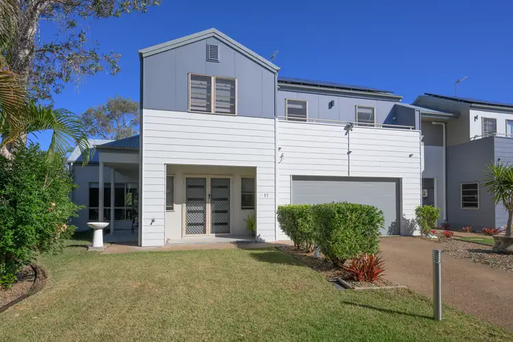 17/1 Michel Place, Telina QLD 4680