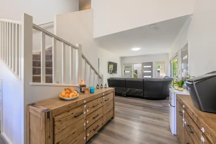 Third view of Homely unit listing, 17/1 Michel Place, Telina QLD 4680
