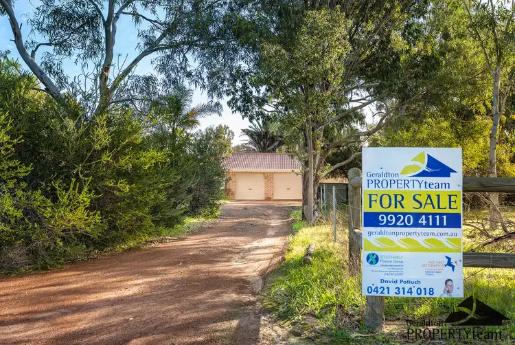 217 Hall Road, Waggrakine WA 6530