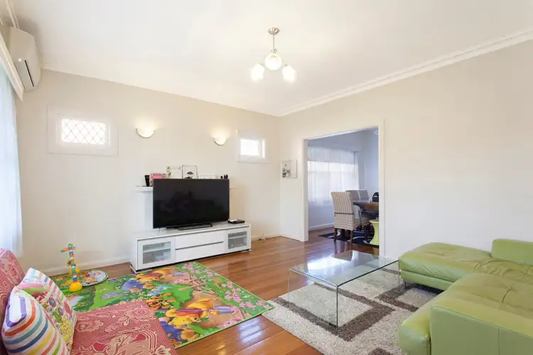 Second view of Homely unit listing, 1/21 Poet Road, Bentleigh East VIC 3165