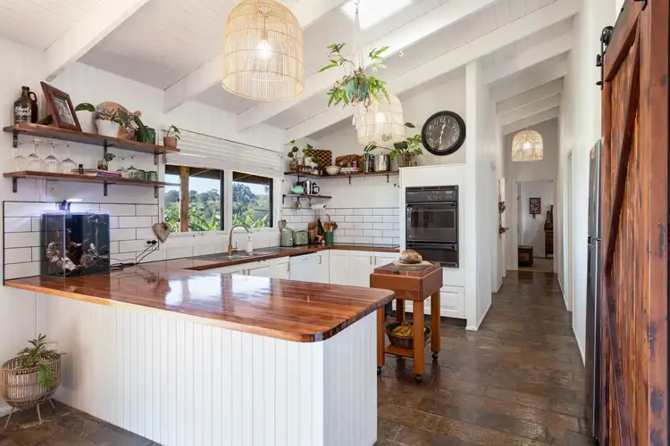 25 Lilac Tree Court