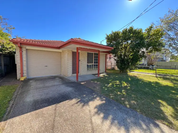 64A Gatling Rd, Cannon Hill QLD 4170