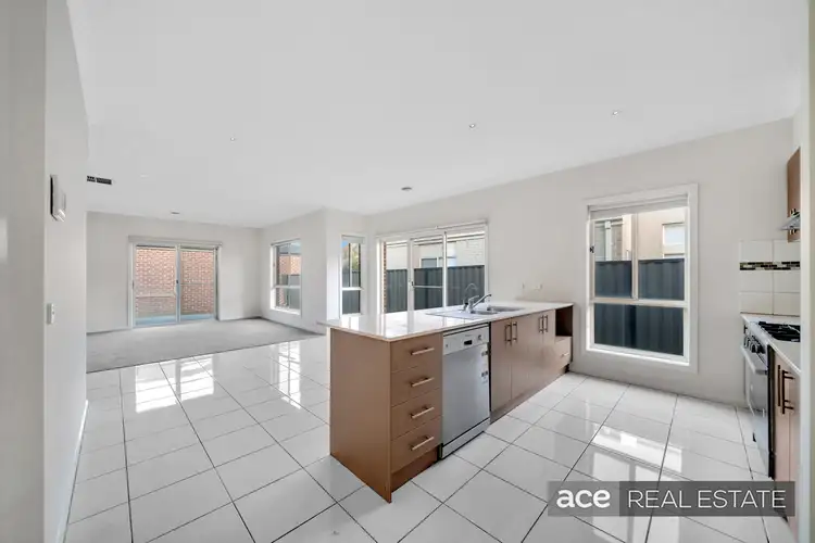 Fifth view of Homely house listing, 7 Camelot Drive, Tarneit VIC 3029